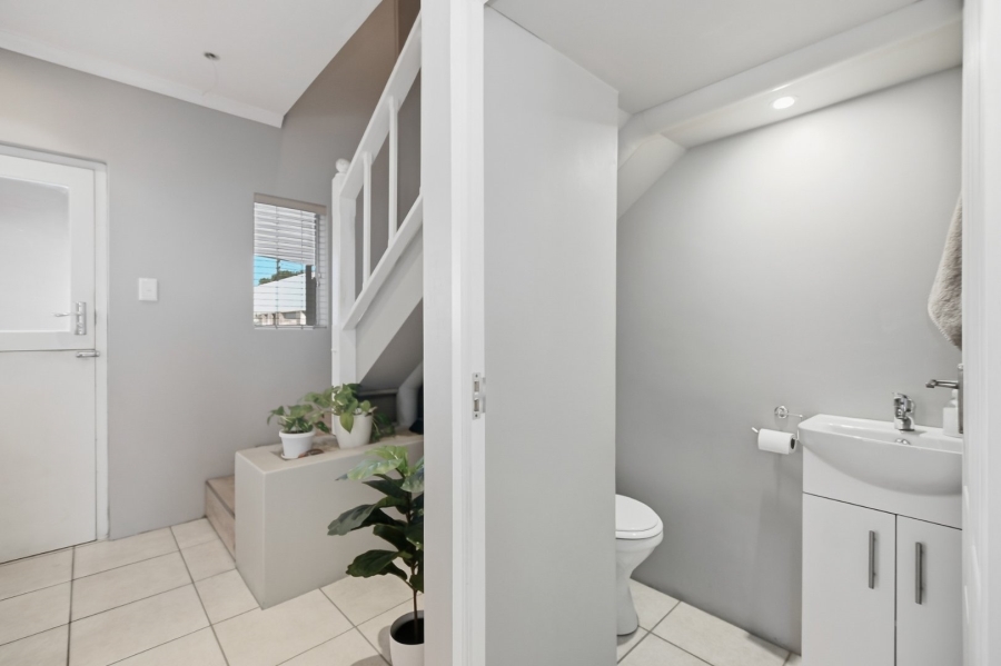 3 Bedroom Property for Sale in Table View Western Cape